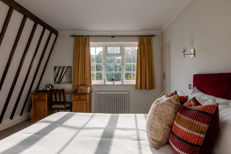 Carpenter's Arms Pub & Hotel Tonbridge, Kent Young's Pubs